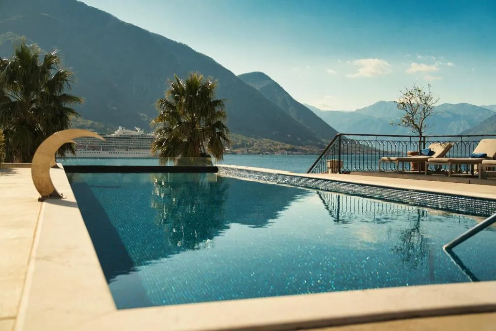 HUMA Kotor Bay Hotel and Villas, photo 2