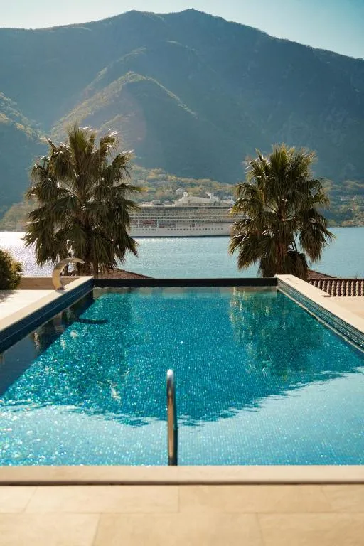 HUMA Kotor Bay Hotel and Villas, photo 4